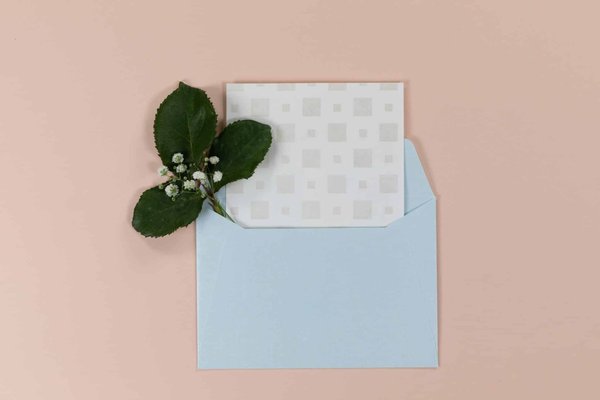 Pourquoi opter pour des enveloppes en plastique personnalisées ?