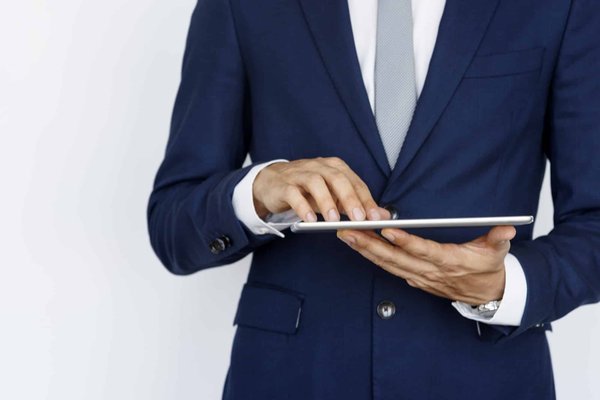 Quelles sont les compétences requises pour devenir Online Business Manager ?