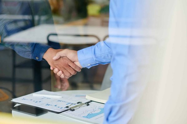 Trouver un travail via un cabinet d'outplacement : guide et conseils